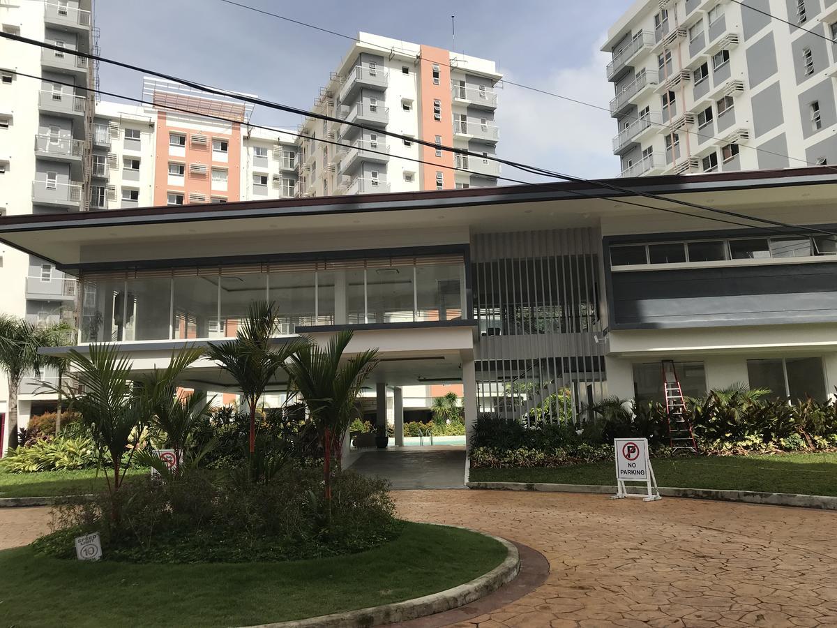 Mivesa Garden Residences By Cec Cebu Stadt Exterior foto